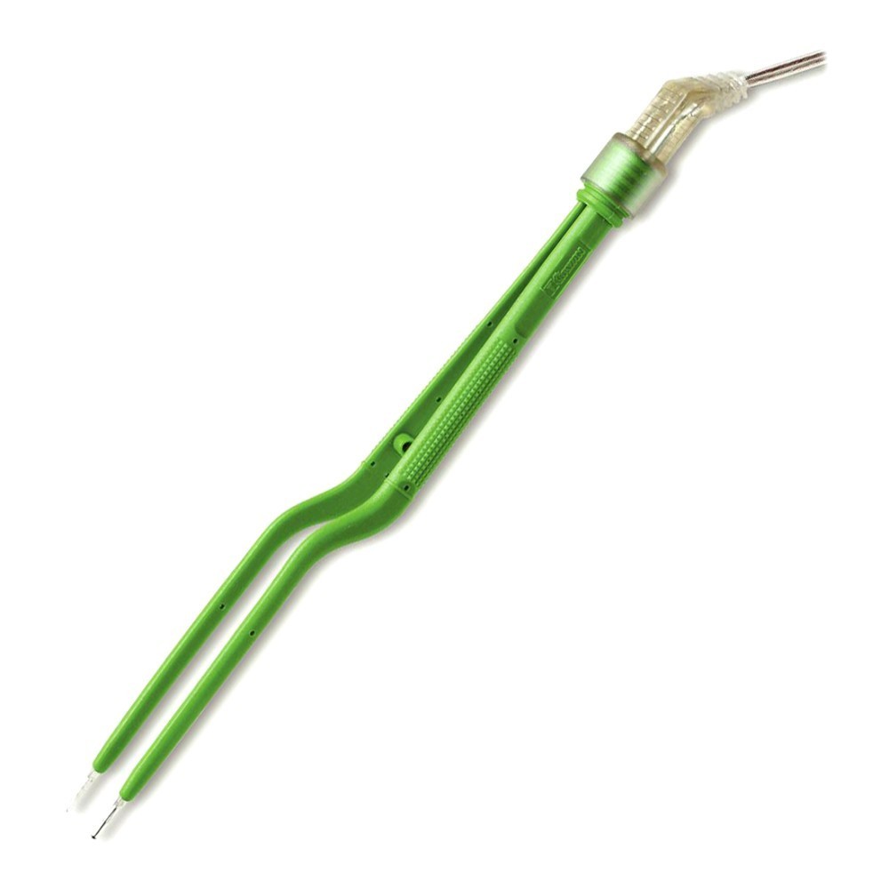 <p>Pinza bipolar desechable de 19.7 cm Scoville-Greenwood.</p>
<ul><li>Tipo bayoneta.</li>
<li>Punta de 1.5 mm.</li>
<li>Ofrece una tecnología antiadherente avanzada en pinzas desechables.</li>
<li>Aleja rápidamente la energía y el calor de las puntas.</li>
<li>Como resultado, el tejido no se coagula en las puntas y se garantiza el efecto antiadherente.</li>
</ul>