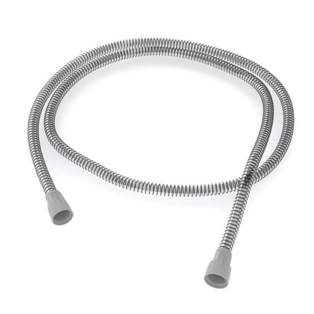 <ul>
	<li>Longitud de 2 metros para mayor libertad de movimiento</li>
	<li>Conectores est&aacute;ndar de 22 mm con ajuste seguro</li>
	<li>Dise&ntilde;o flexible y ligero para mayor comodidad</li>
	<li>Pared interior lisa que optimiza el flujo de aire</li>
	<li>Compatible con la mayor&iacute;a de equipos CPAP del mercado</li>
</ul>