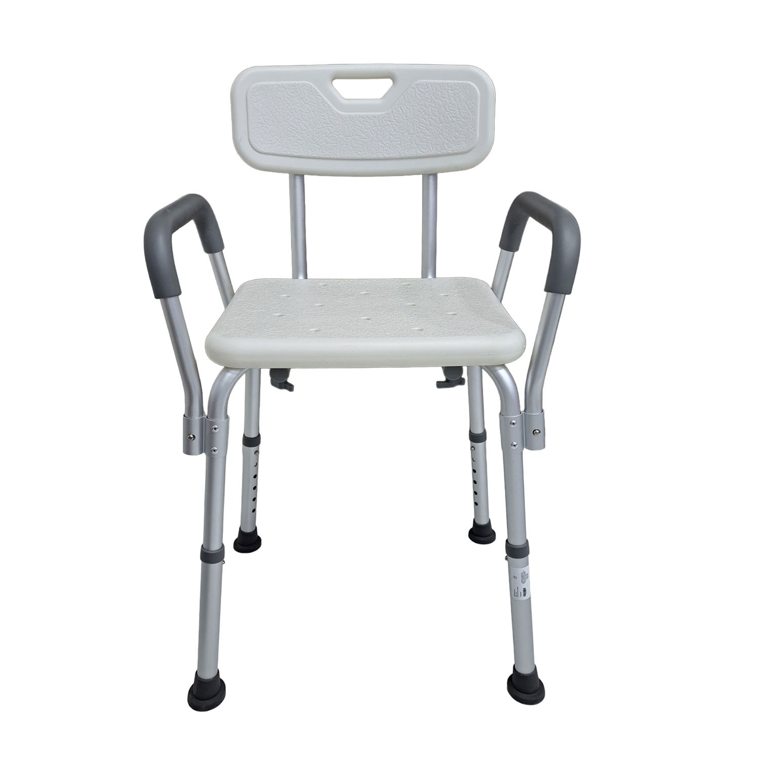 <ul>
<li>Asiento y respaldo texturizados, con orificios de drenaje resistente al moho.</li>
<li>Su estructura y fabricación permiten armarlos y desmontarlos con facilidad.</li>
<li>Descansa brazos acojinados desarmables, ajuste de altura mediante extensión telescópica.</li>
</ul>