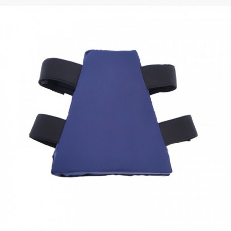 <p>Fabricado con poliuretano de alta densidad y forro de tela algodón-poliéster que lo hace fresco. Ayuda a prevenir que su cadera no se salga de la articulación durante el tratamiento post-operatorio.</p>

<ul><li>Color azul marino.</li>
	<li>Con cintas de velcro cocidas a los lados para sujetar.</li>
</ul>