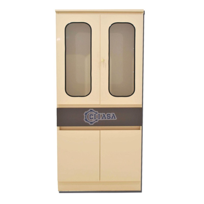 <p><strong>Estructura de gabinete con tres secciones:</strong></p>

<ul><li>Superior con dos puertas abatibles con ventanas para una mejor visualización del contenido, en la parte interna cuenta con dos entrepaños de vidrio que se pueden colocar a diversas alturas gracias a su sistema de cremallera.</li>
	<li>En la parte intermedia cuenta con un cajón con corredera de extensión y finalmente un gabinete inferior muy amplio con dos puertas abatibles.</li>
</ul><p><strong>Dimensiones generales:</strong></p>

<ul><li>35.8 cm de ancho, 69.5 cm de largo y 161 cm de altura.</li>
</ul>
