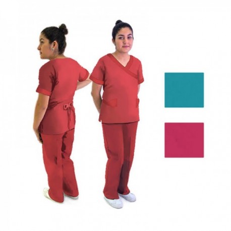 <p>Pijama quirúrgica para dama en colores novedosos. Está diseñada para dar la comodidad y la estética a la figura de la mujer. Consta de un pantalón resorte y bolsa de cargo, camisola con amarre atrás, gorro, cubre boca y morral para transportar la prenda.</p>

<ul><li>Tela stress 100% algodón</li>
</ul>