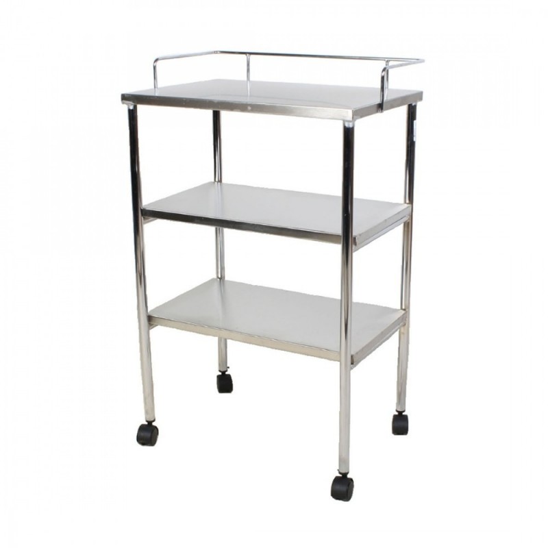 <p>Mesa pasteur de 3 entrepaños con estructura tubular, barandal y ruedas en sus patas.</p>

<ul><li>Estructura de tubo redondo de acero, acabado cromo</li>
	<li>Rodajas de plástico color negro</li>
	<li>Entrepaños de acero inoxidable, acabado pulido</li>
	<li>Barandal redondo pulido cromo</li>
	<li>Acero Inoxidable</li>
</ul>